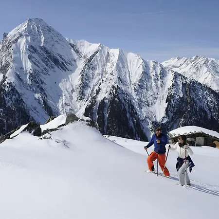 In Near Lifts * Mayrhofen